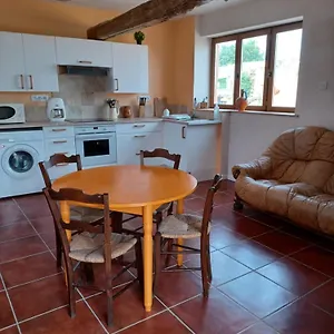  Hébergement de vacances La Biste